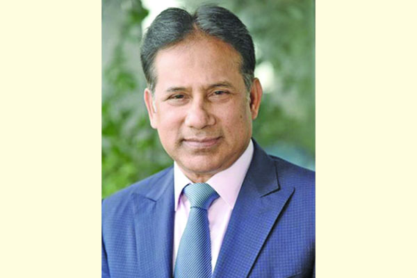 করোনা ও বন্দর সংকটে পিছিয়েছি