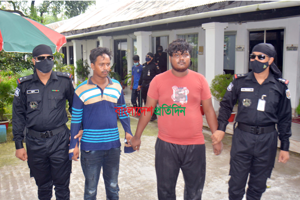 প্রায় চার কেজি হেরোইনসহ দুই মাদক ব্যবসায়ী গ্রেফতার