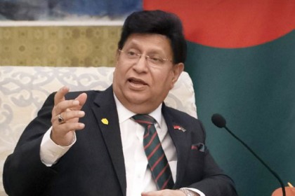 কানাডার কাছে রোহিঙ্গাদের জন্য টিকা চাইলেন পররাষ্ট্রমন্ত্রী
