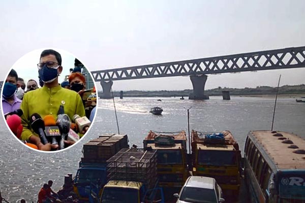 পদ্মা সেতুতে বারবার ফেরির ধাক্কা, ফেরিঘাট স্থানান্তর নিয়ে যা বললেন মন্ত্রী