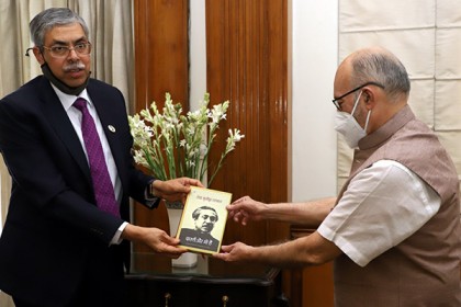 দিল্লীর লেফটেন্যান্ট গভর্নর অনিল বাইজালের সঙ্গে হাই কমিশনারের সাক্ষাৎ