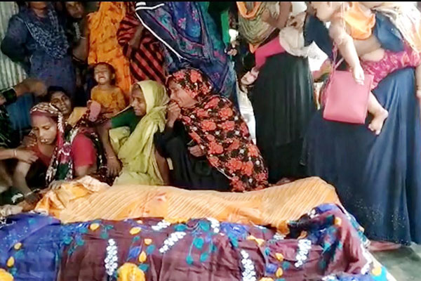 ঝিনাইদহে এক রশিতে প্রেমিক-প্রেমিকার আত্মহত্যা!