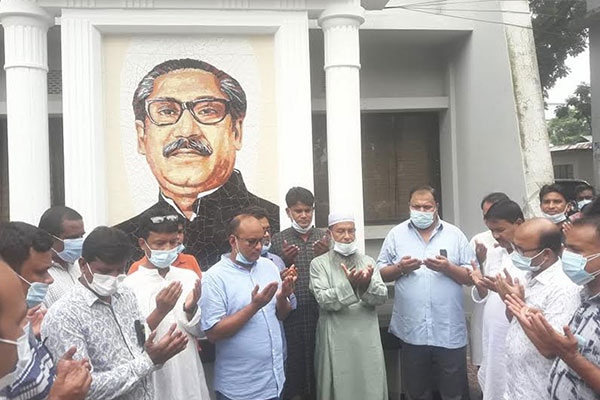 কুড়িগ্রামে বঙ্গবন্ধুর ম্যুরাল উদ্বোধন