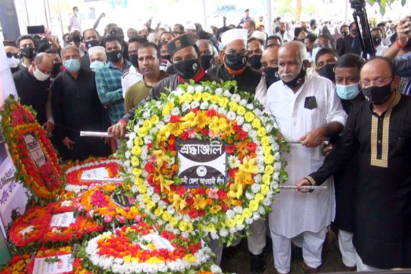 যথাযোগ্য মর্যাদায় ফেনীতে জাতীয় শোক দিবস পালিত 