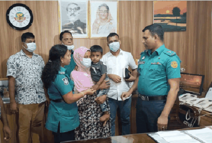 কদমতলী থেকে অপহৃত শিশু মানিকগঞ্জে উদ্ধার 