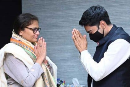 তৃণমূলে যোগ দিলেন আসামের কংগ্রেসনেত্রী সুস্মিতা