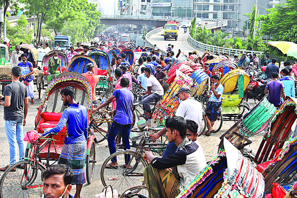 রিকশাজটে বেহাল ইউলুপের সুফল