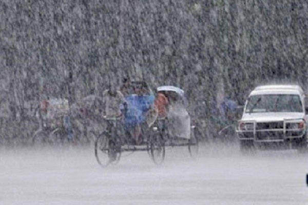 দেশের বিভিন্ন স্থানে ভারী বর্ষণের আভাস