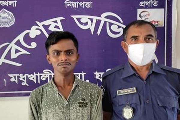 ঝালমুড়ি খাওয়ানোর লোভ দেখিয়ে শিশু ধর্ষণ, যুবক গ্রেফতার