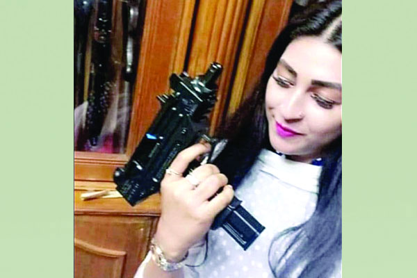 ভয়ঙ্কর সেই অস্ত্রের তথ্য দিয়ে আদালতে পিয়াসার স্বীকারোক্তি 