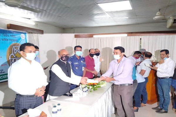 ‘সংবাদমাধ্যমের কল্যাণে ব্যাপক কর্মসূচি হাতে নিয়েছেন শেখ হাসিনা’