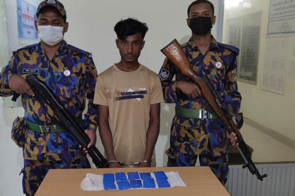 টেকনাফে ২ হাজার পিস ইয়াবাসহ আটক ১