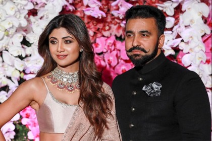 স্বামীর অনুপস্থিতির কথা বলতে গিয়ে কেঁদে ফেললেন শিল্পা শেঠি