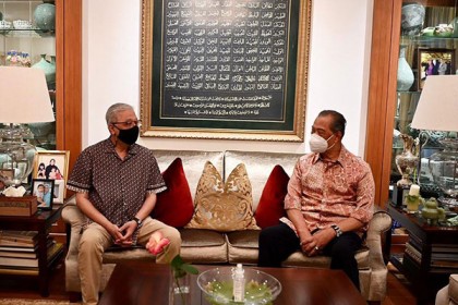 মালয়েশিয়ার নতুন প্রধানমন্ত্রীকে পূর্ণ সমর্থন মুহিউদ্দিনের

