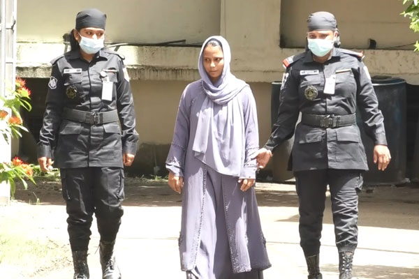 পরকীয়ার পর মৌখিক তালাক দেওয়ায় স্বামীকে কুপিয়ে হত্যা