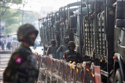 মিয়ানমারে আরও দুই সাংবাদিক গ্রেফতার

