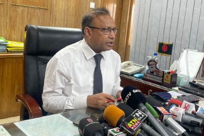 বরিশালের ভুল বোঝাবুঝি সমাধানের পথে : স্থানীয় সরকার মন্ত্রী