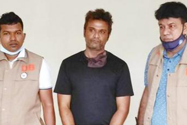 ফরিদপুরে বহিষ্কৃত স্বেচ্ছাসেবক লীগ নেতা ফাহিন গ্রেফতার