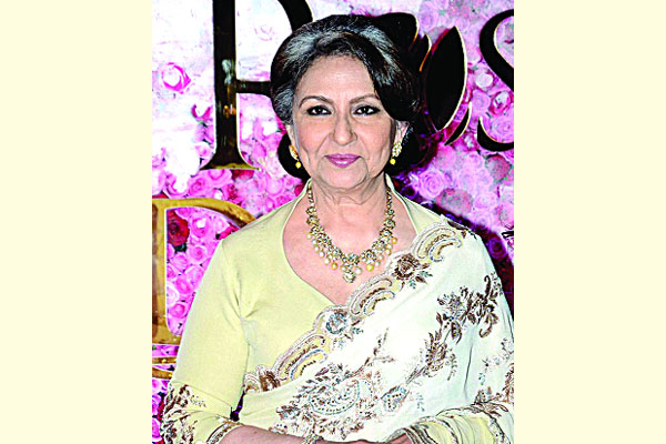 সাইফের বুদ্ধি নিয়ে মন্তব্য