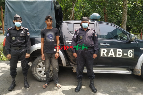 সাতক্ষীরায় ২৭৪ পিস ইয়াবাসহ যুবক আটক
