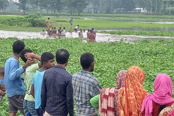 ঘাঘট নদে মাছ ধরতে
গিয়ে যুবকের মৃত্যু