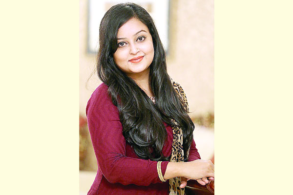 প্রথম মৌলিক গান নিয়ে