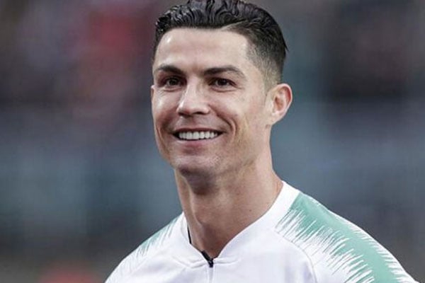 ম্যানইউতে কত নম্বর জার্সি পাবেন রোনালদো?