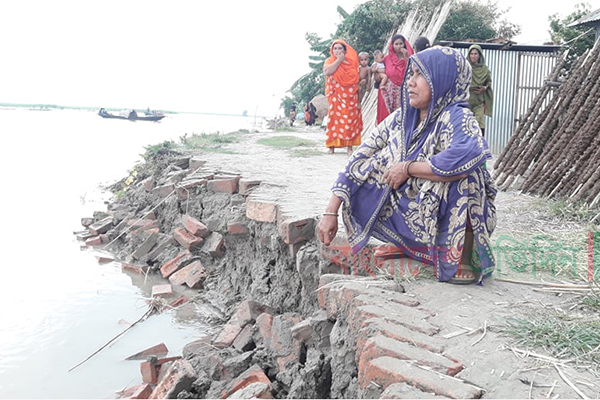ফরিদপুরে কমছে বন্যার পানি