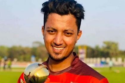রাজধানীতে বাসের ধাক্কায় ক্রিকেটারের মৃত্যু
