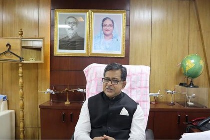 বিমানের অসুস্থ পাইলটের উন্নত চিকিৎসা নিশ্চিত করা হবে: বিমান প্রতিমন্ত্রী

