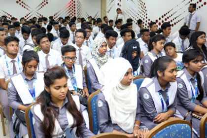 অনলাইন শিক্ষায় ড্যাফোডিল ইন্টারন্যাশনাল কলেজ এগিয়ে