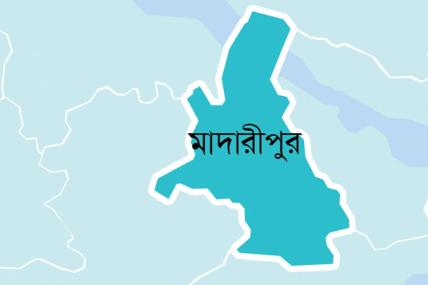 মাদারীপুরে দুই যুবককে হাতুড়ি দিয়ে পিটিয়ে জখম