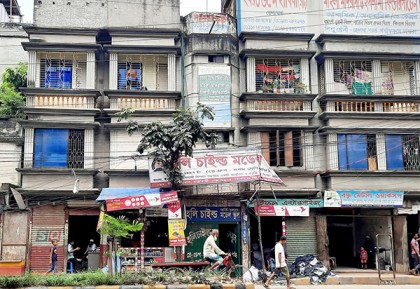 যাত্রাবাড়ীতে ‘পরকীয়া’র জেরে স্বামীর হাতে স্ত্রী-সন্তান খুন