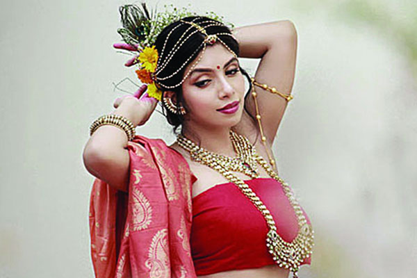 নৃত্যে অভিনেত্রী নওশাবা