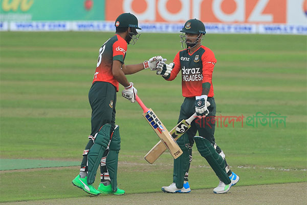 কিউইদের ১৪২ রানের চ্যালেঞ্জ ছুড়ে দিল টাইগাররা