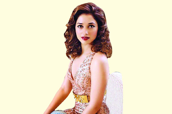 লেখক তামান্না ভাটিয়া