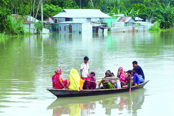 ভয়াবহ রূপ নিচ্ছে বন্যা