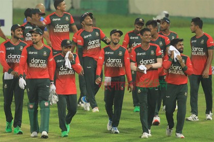 শেষ বলে রুদ্ধশ্বাস জয় পেল টাইগাররা