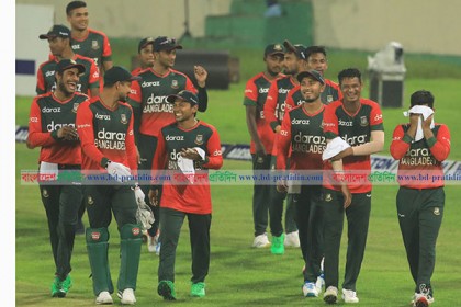 টি-২০তে ছন্দে বাংলাদেশ



