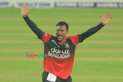 ১ উইকেটের অপেক্ষায় সাকিব