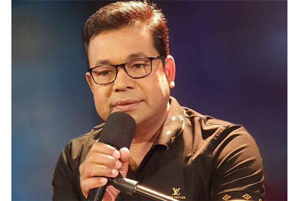 এবার ভিন্ন আমেজের গানে কণ্ঠ দিলেন মনির খান