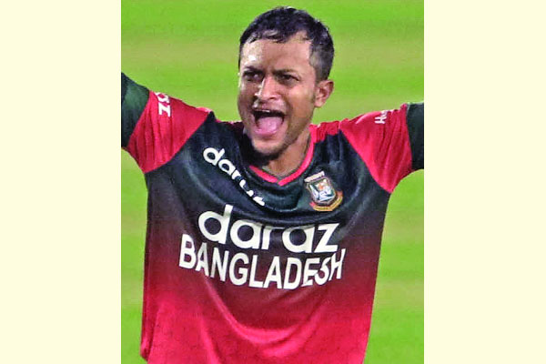 এক উইকেটের অপেক্ষা