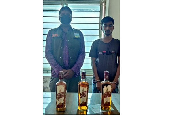 নালিতাবাড়ীতে বিদেশি মদসহ একজন গ্রেফতার 