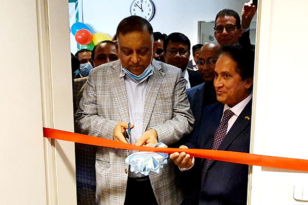 বার্লিনে বাংলাদেশ দূতাবাসে ‘ই-পাসপোর্ট’ কার্যক্রমের উদ্বোধন