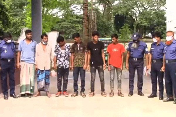 ফরিদপুরে ডাকাতির প্রস্তুতিকালে ৬ জন আটক