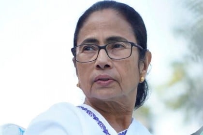 জল্পনা উড়িয়ে মমতার বিরুদ্ধে প্রার্থী দিচ্ছে কংগ্রেস!
