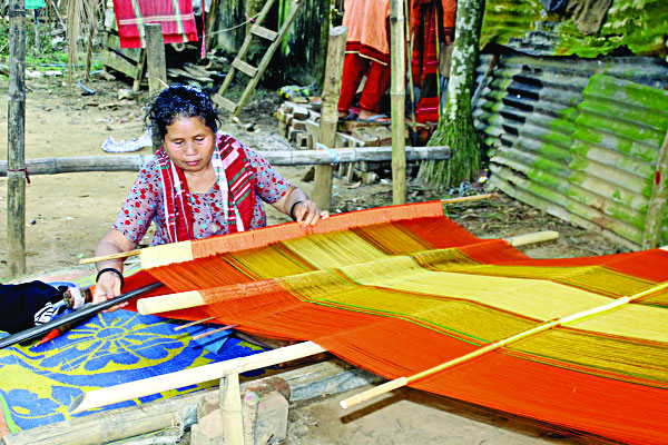 পিনন-হাদির দুয়ার খুলছে পাহাড়ে