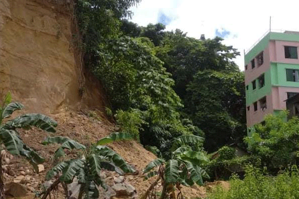 চট্টগ্রামে পাহাড় কাটায় ৭ লাখ টাকা জরিমানা 