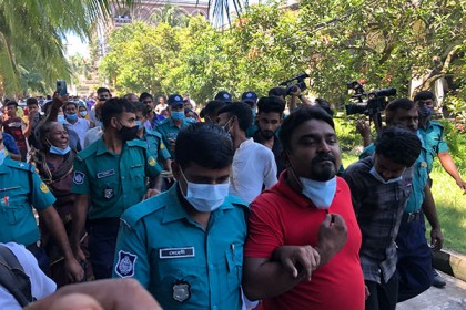 রুয়েটের বাসচালক হত্যা মামলায় চারজনের যাবজ্জীবন কারাদণ্ড