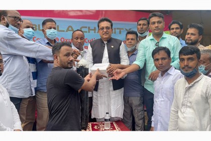 সিলেটে বিনামূল্যে অক্সিজেন সিলিন্ডার বিতরণ 

